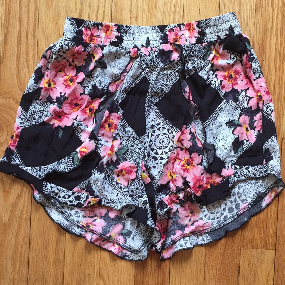 MINKPINK floral shorts
